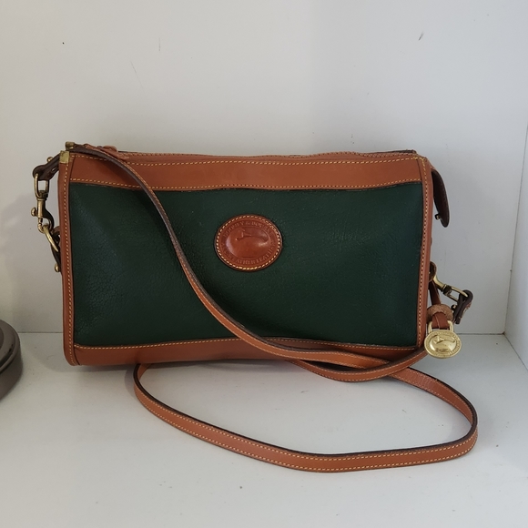 Vintage Dooney and bourke Olive Green Color Pebbled Leather/Tan Crossbody bag - Picture 11 of 13
